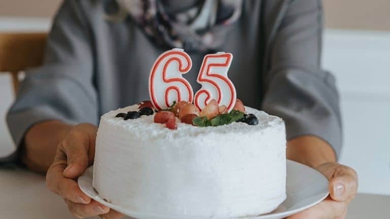 65세 앞둔 캐나다인들?… 달라지는 세금 공제·연금 혜택 꼼꼼히 챙겨야